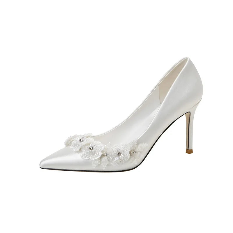 Silk Bridal Shoes with White Flower | Elegant Slip-On 7/9cm Stiletto Heel for Wedding