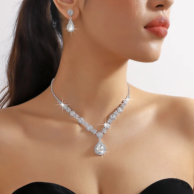 Women's Jewelry Set (2 Pieces) | Elegant Pendant Necklace and Stud Earrings with Water Drop and Rhinestones