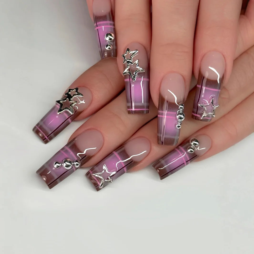 Short square press-on nails with 3D flowers