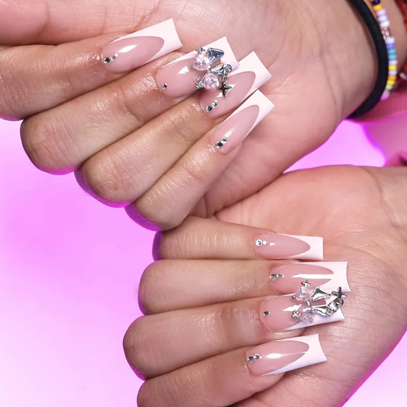 Short square press-on nails with 3D flowers
