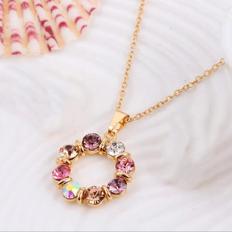 Women's Necklace and Earrings Set (3 Pieces) | Gold Jewelry, Celebrity Style, Circle with Stained Glass Effect and Diamond