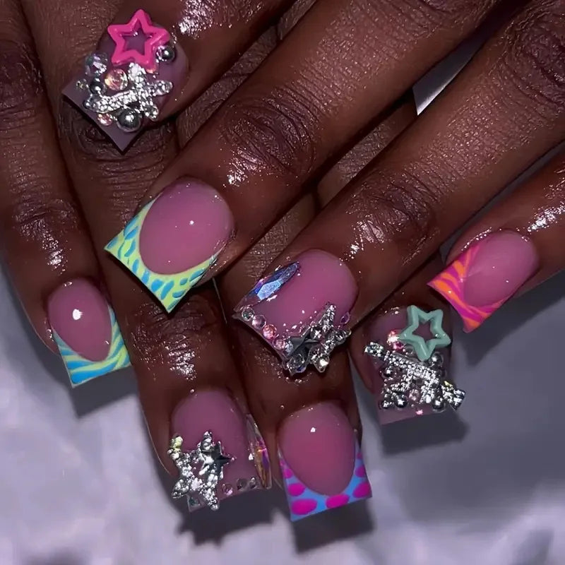 Duckbill press-on nails short design