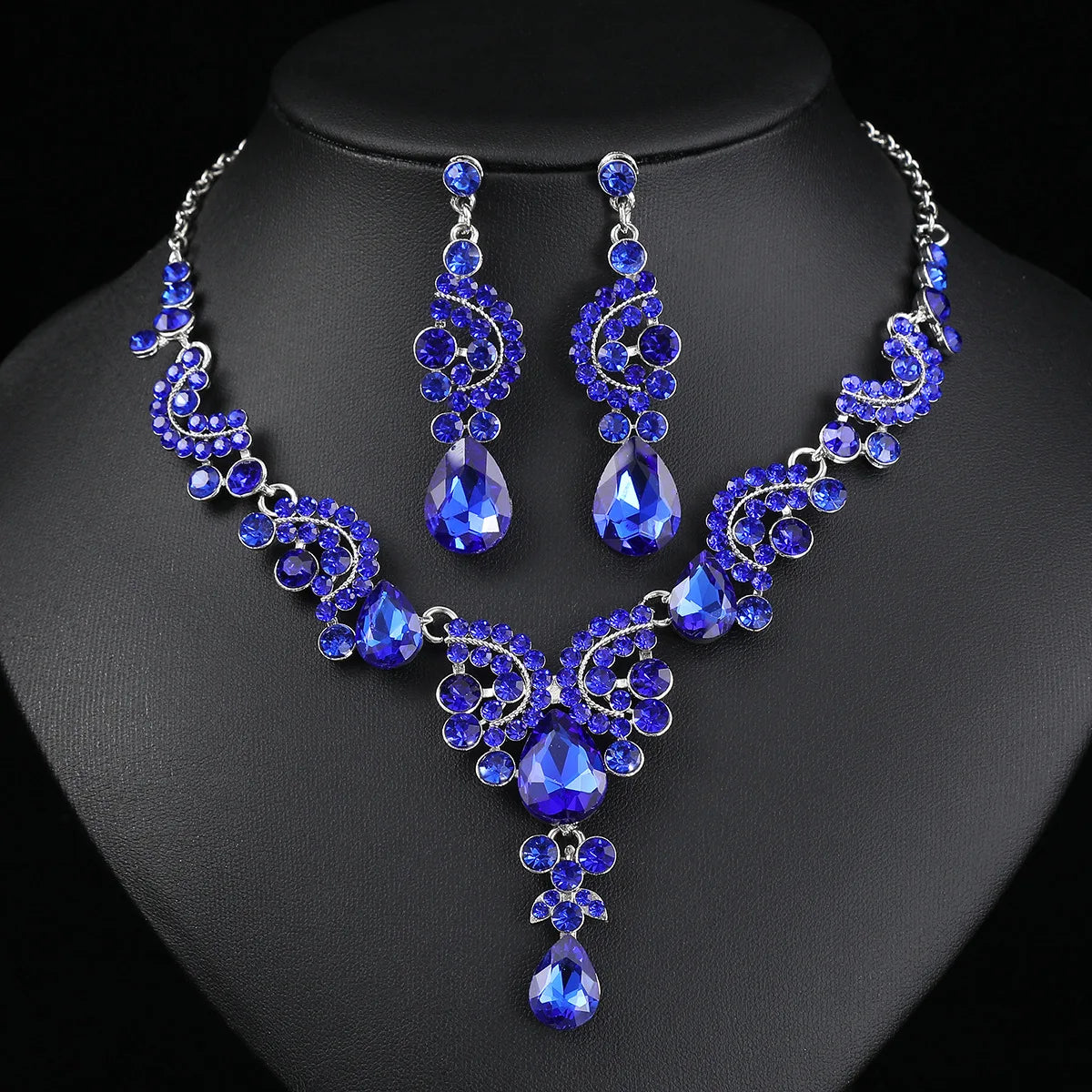 Women's Jewelry Set (2 Pieces) | Elegant Blue Drop Pendant Necklace and Stud Earrings with Rhinestones