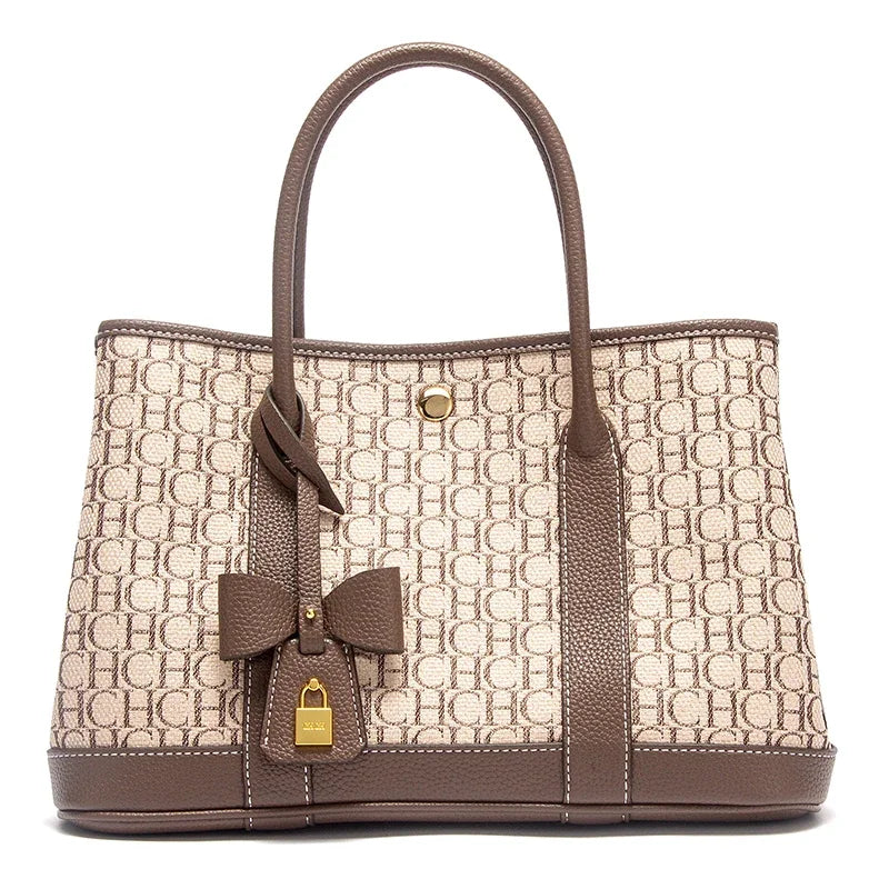 Mixed fabric handbag | Autumn, urban and practical style for women | CH
