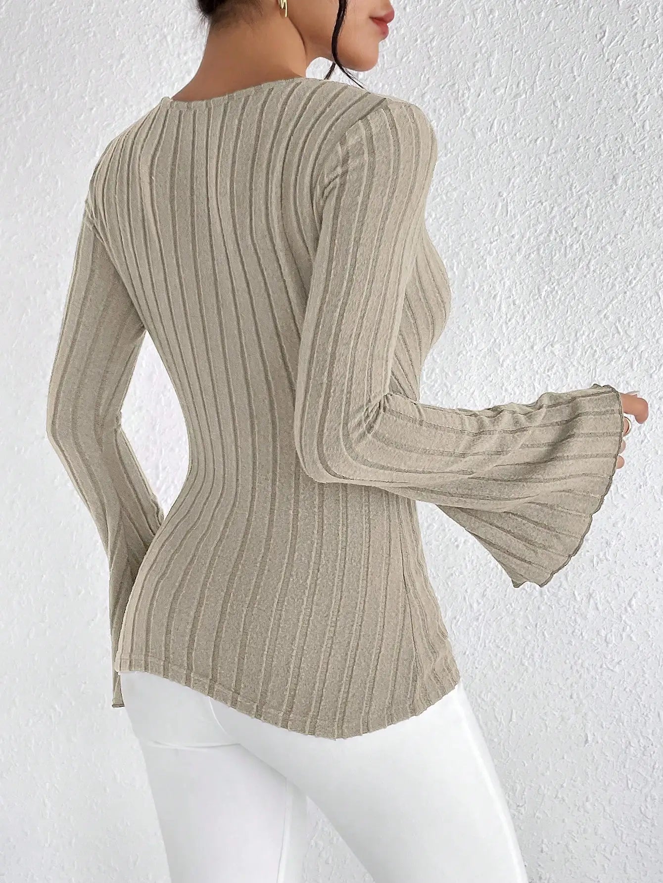 Women's Long Sleeve V-Neck Top