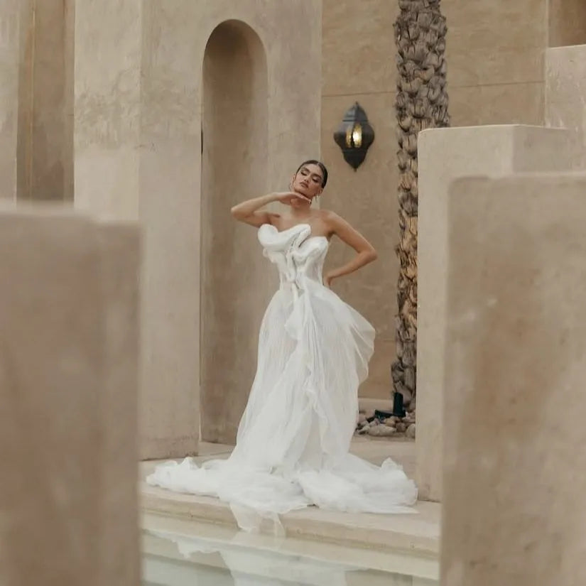 bohemian ivory wedding dress with pleated tulle skirt