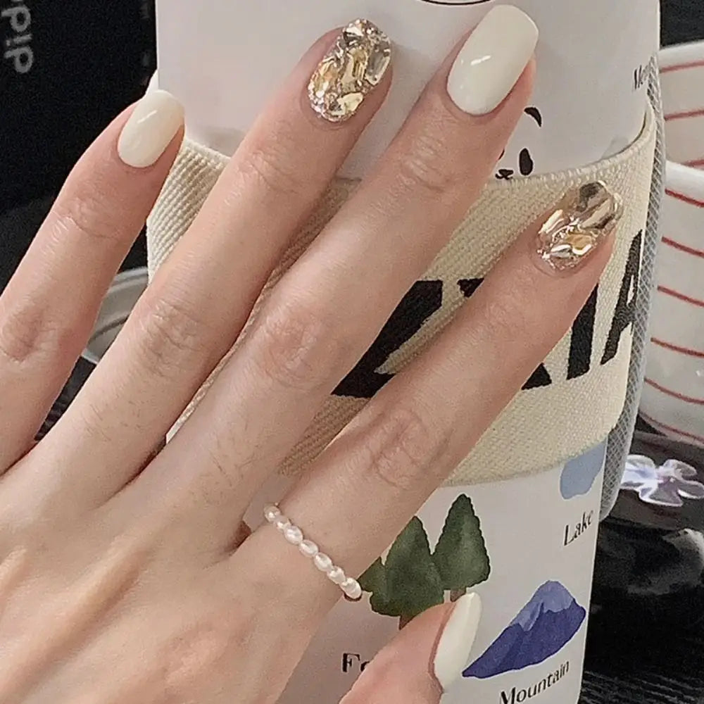 Cartoon press-on nails with snail design