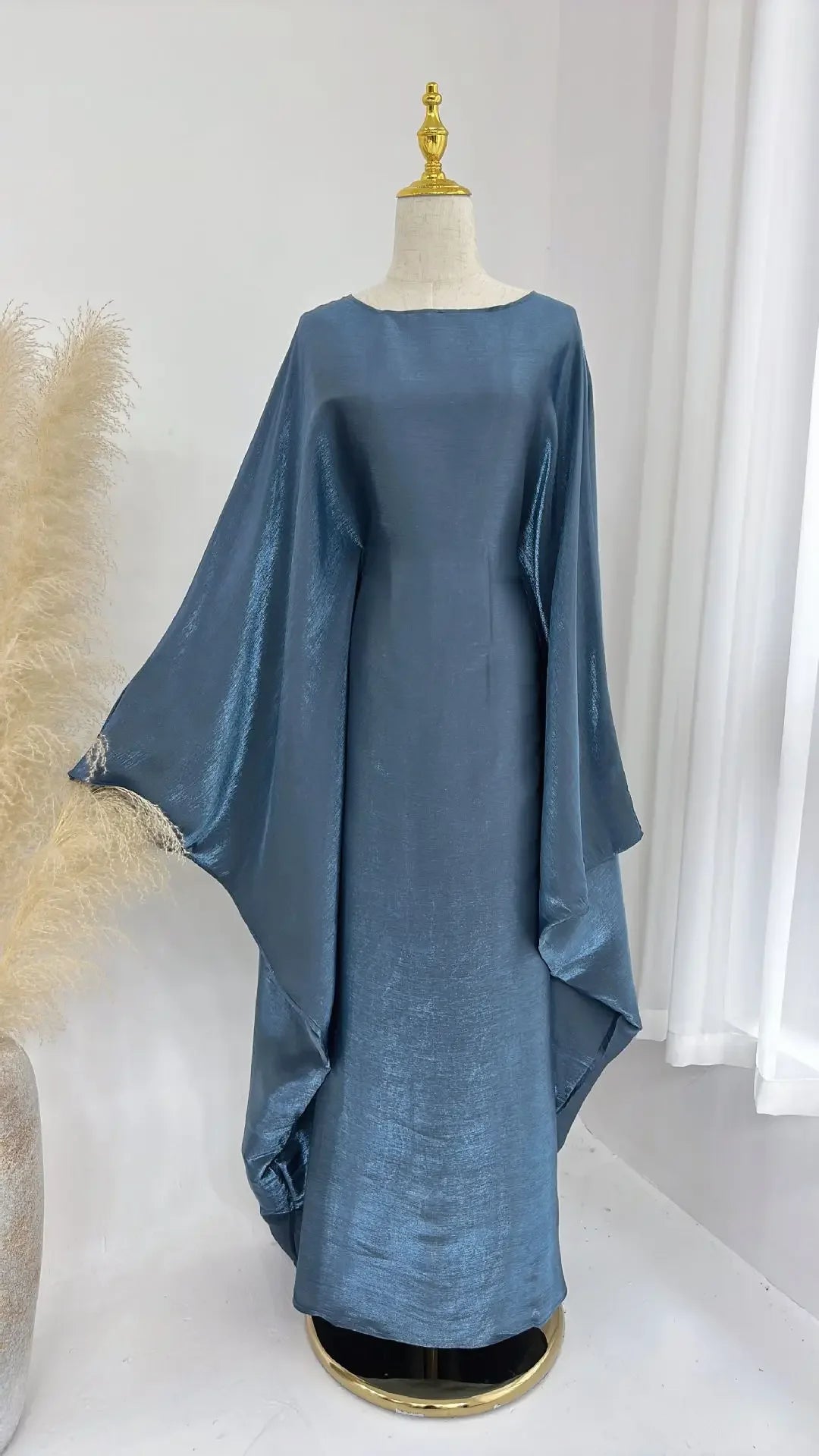 Shiny abaya with butterfly design