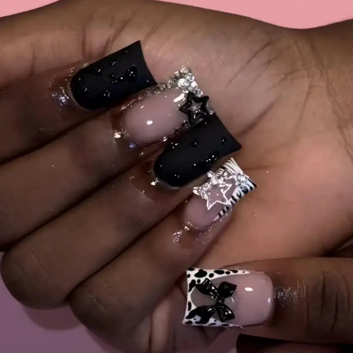 Duckbill press-on nails short design