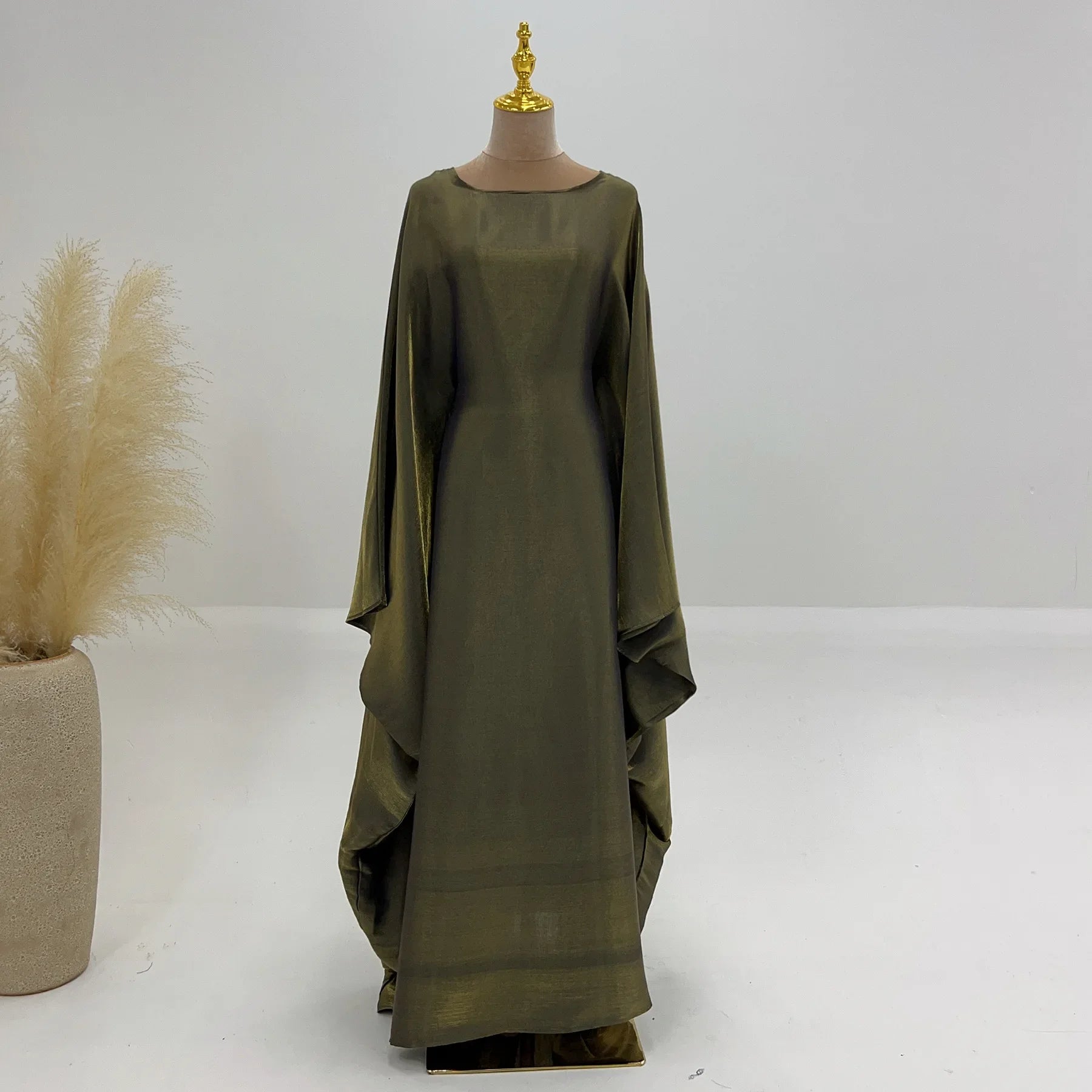 Shiny abaya with butterfly design