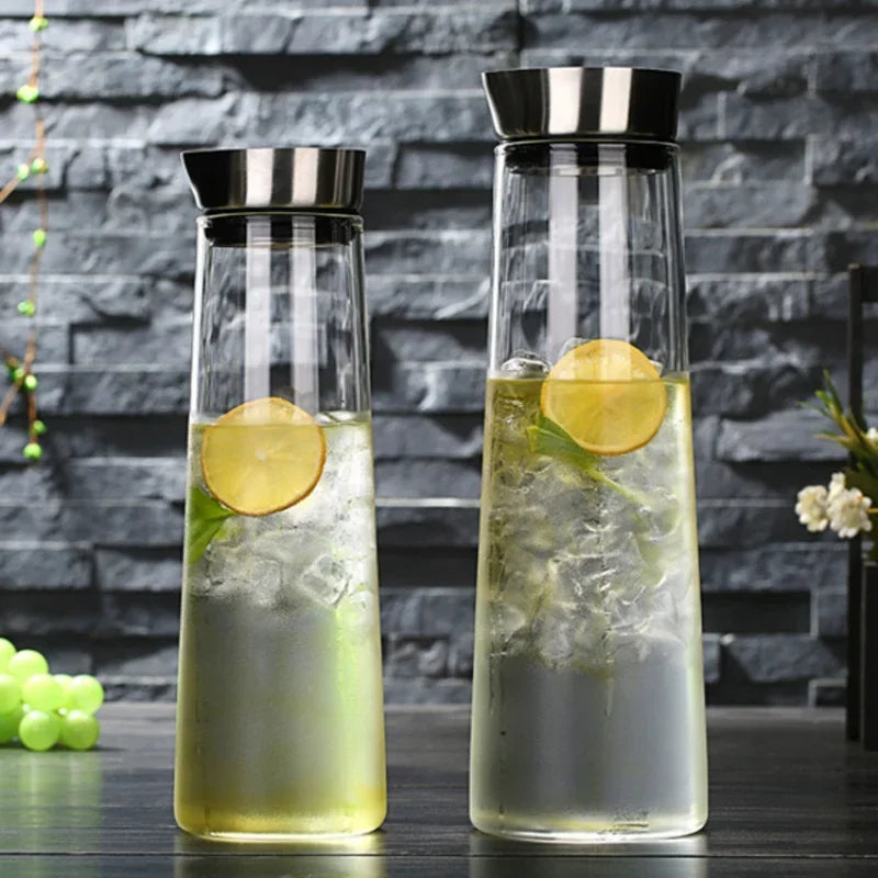 Glass Beverage Pitcher with Airtight Lid, Resistant to Temperature Changes, Perfect for Refrigerator, Iced Tea and Coffee