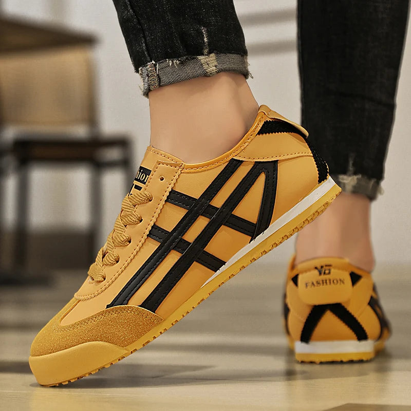 Men’s running shoes lightweight athletic sneakers