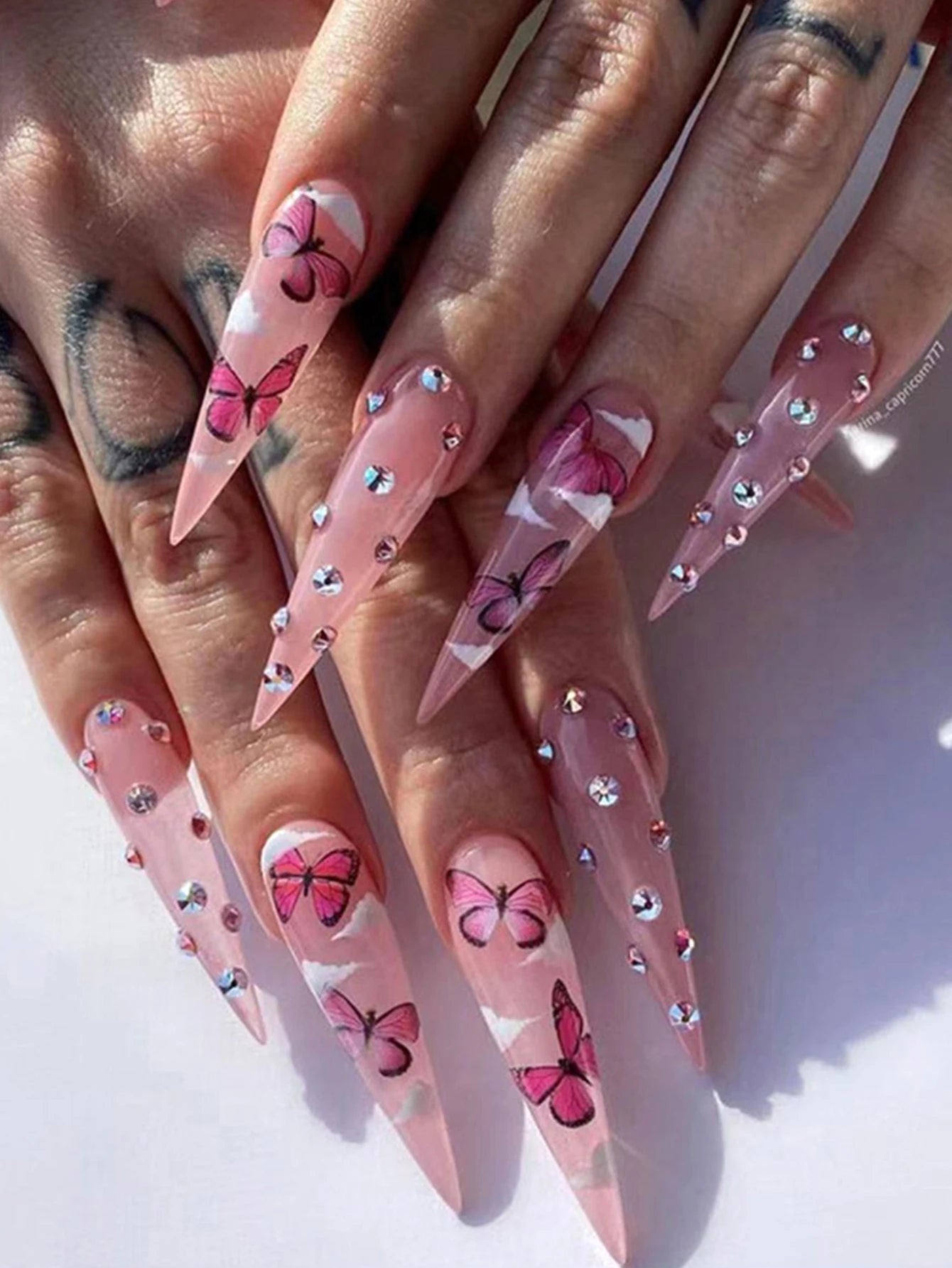 Short square press-on nails with 3D flowers