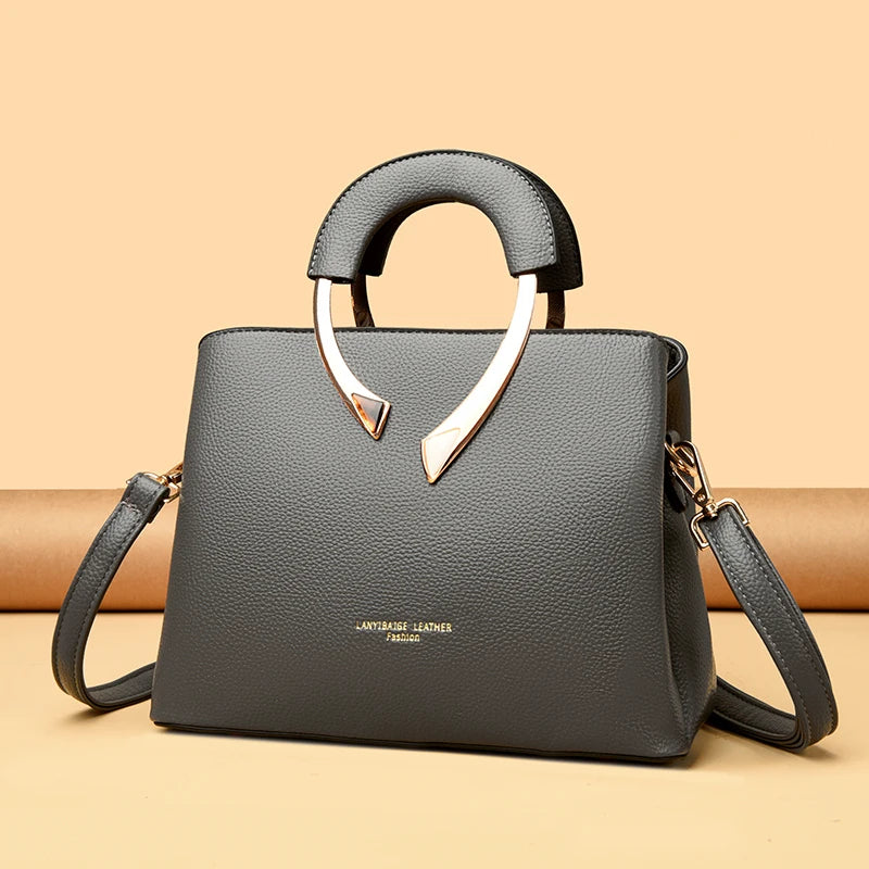 Large capacity women's handbag with compartments