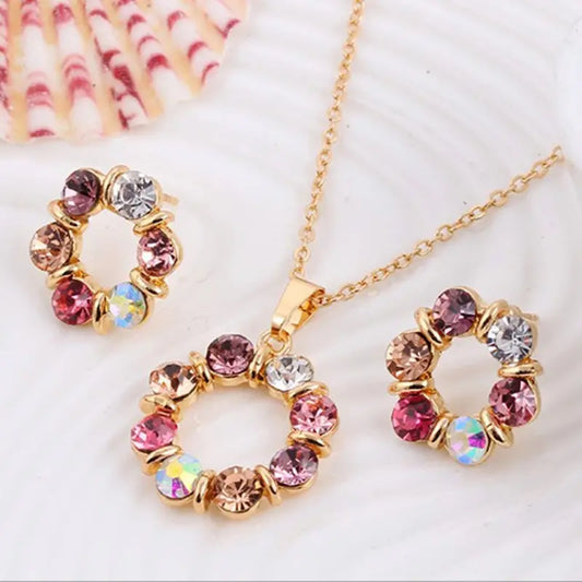 Women's Necklace and Earrings Set (3 Pieces) | Gold Jewelry, Celebrity Style, Circle with Stained Glass Effect and Diamond