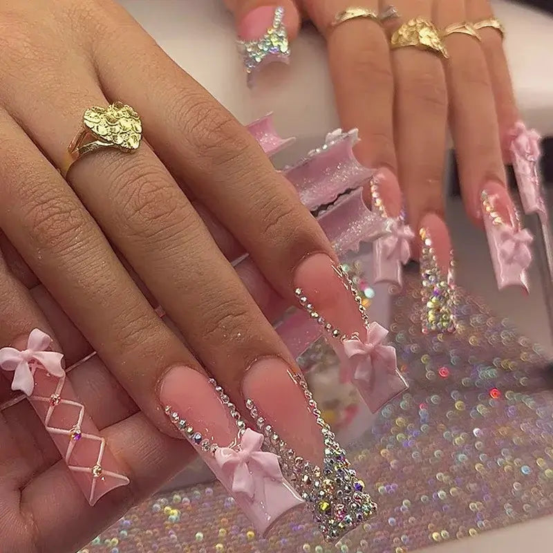 Short square press-on nails with 3D flowers