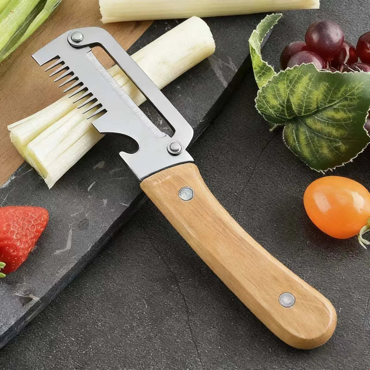 Vegetable peeler with stainless steel blade