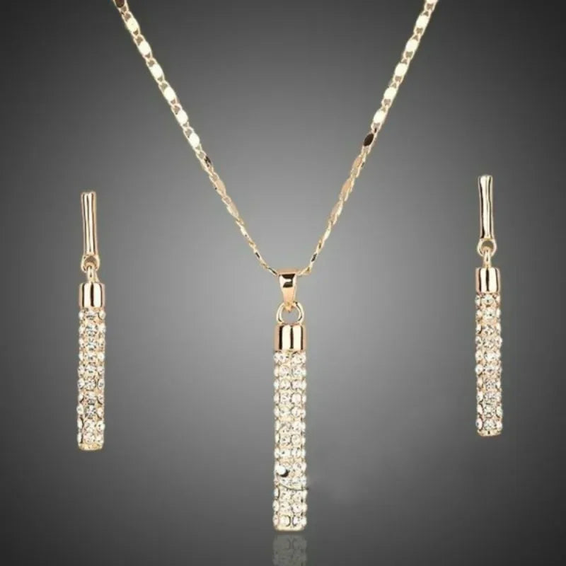 Luxury Women's Jewelry Set for Wedding and Party, with Necklace and Earrings of Cubic Zirconia and Sparkling Crystal