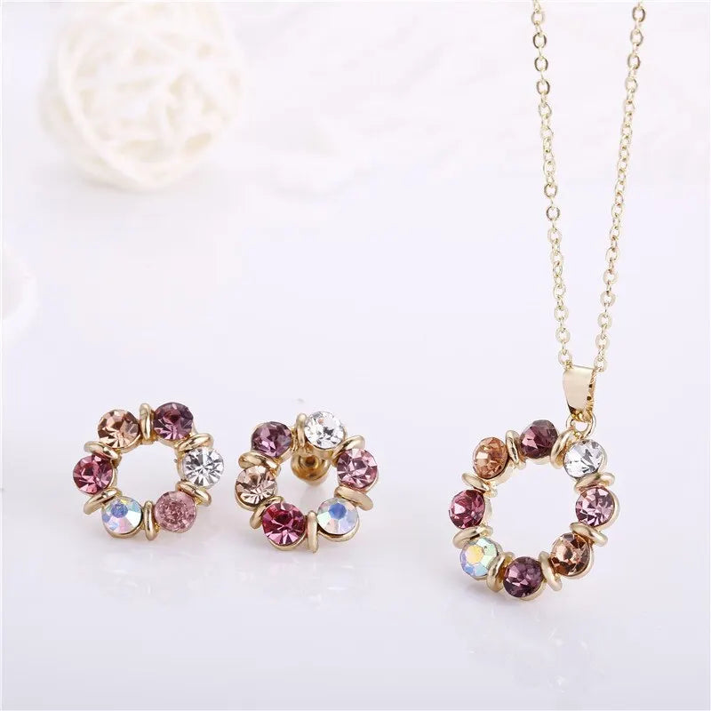 Women's Necklace and Earrings Set (3 Pieces) | Gold Jewelry, Celebrity Style, Circle with Stained Glass Effect and Diamond