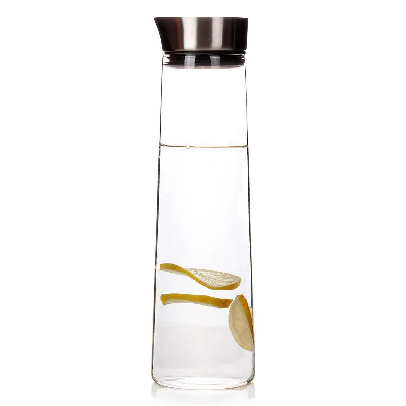 Glass Beverage Pitcher with Airtight Lid, Resistant to Temperature Changes, Perfect for Refrigerator, Iced Tea and Coffee