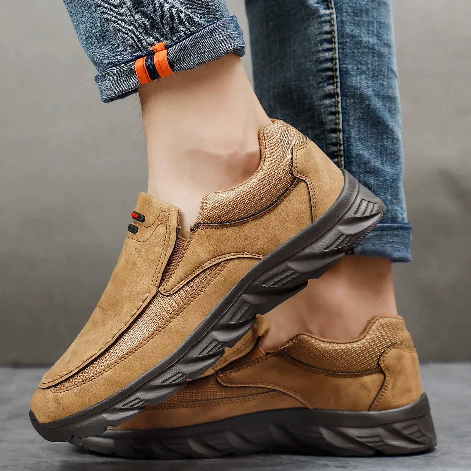 Comfortable men's loafers | Cushioned walking shoes