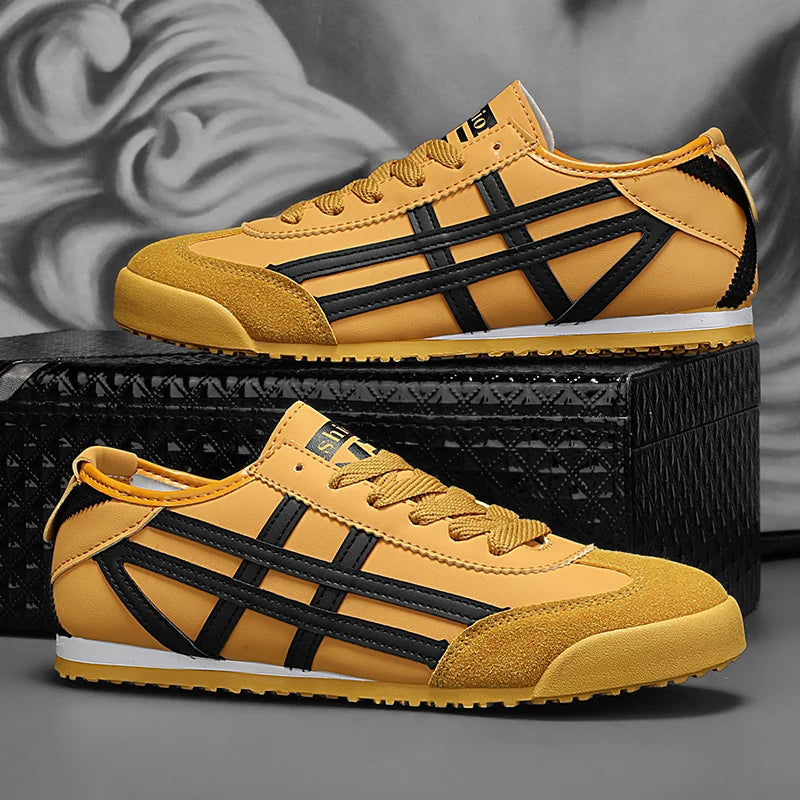 Men’s running shoes lightweight athletic sneakers