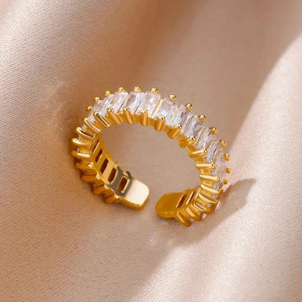 Stainless Steel Ring. Gold Finish. Classic Luxury Design