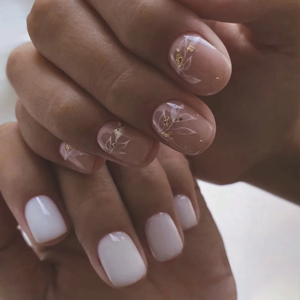 Cartoon press-on nails with snail design