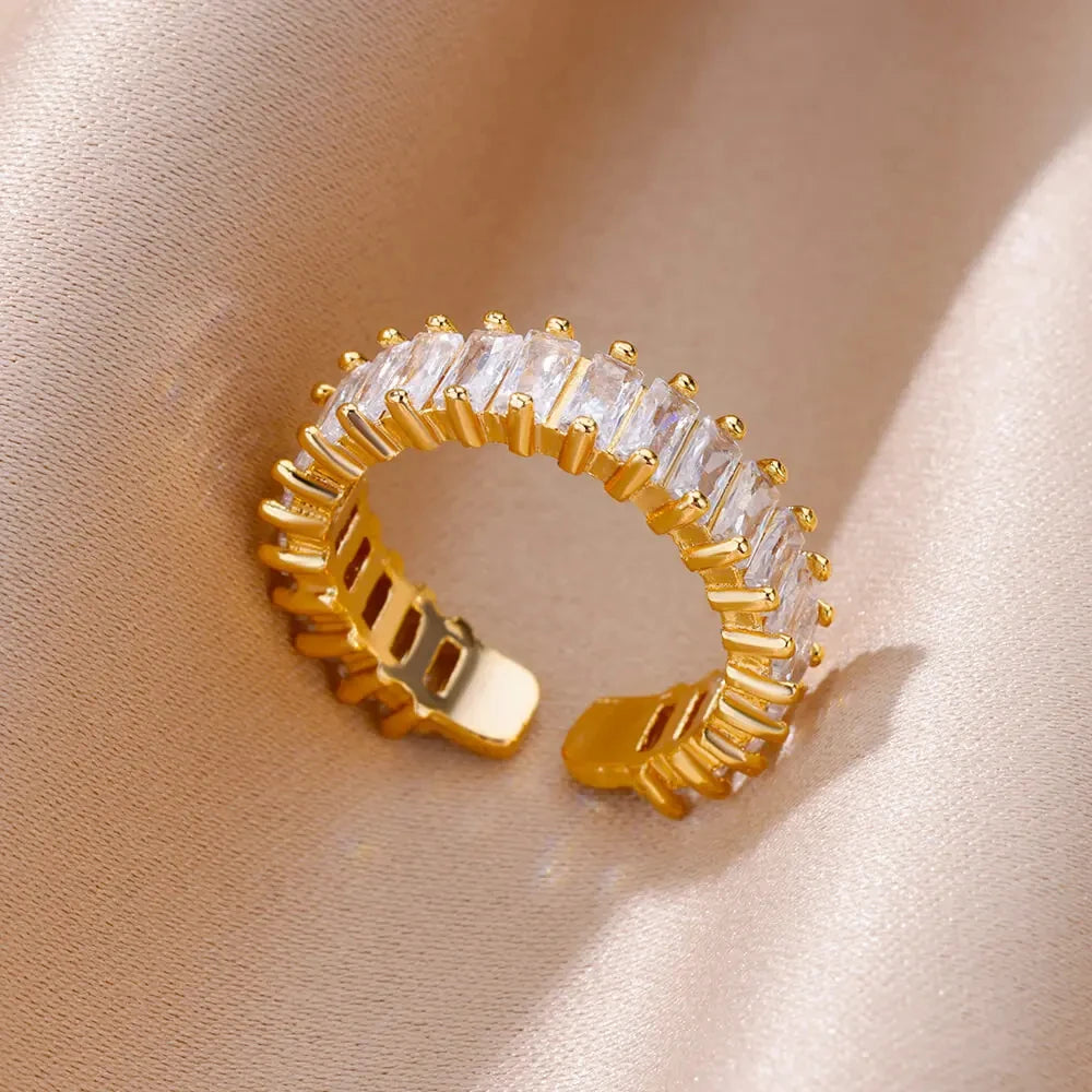 Stainless Steel Ring. Gold Finish. Classic Luxury Design