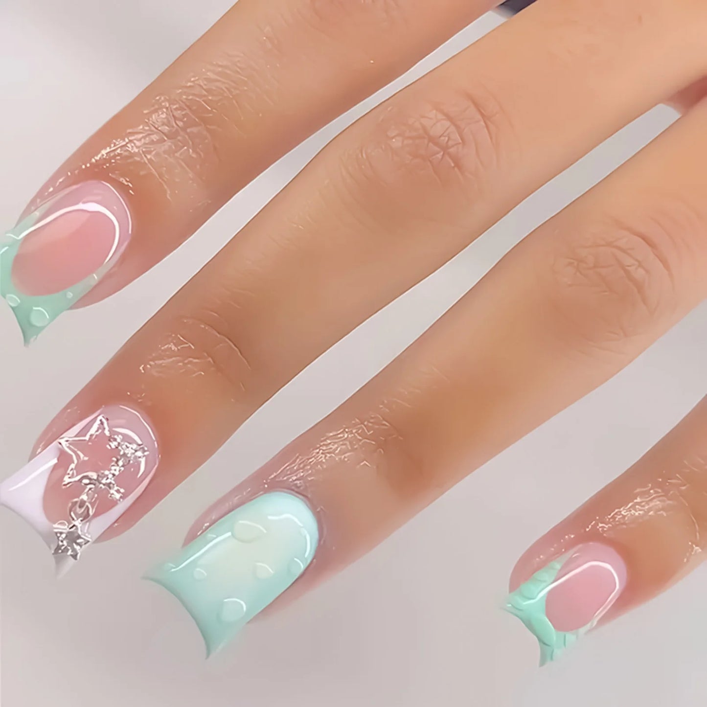 Duckbill press-on nails short design
