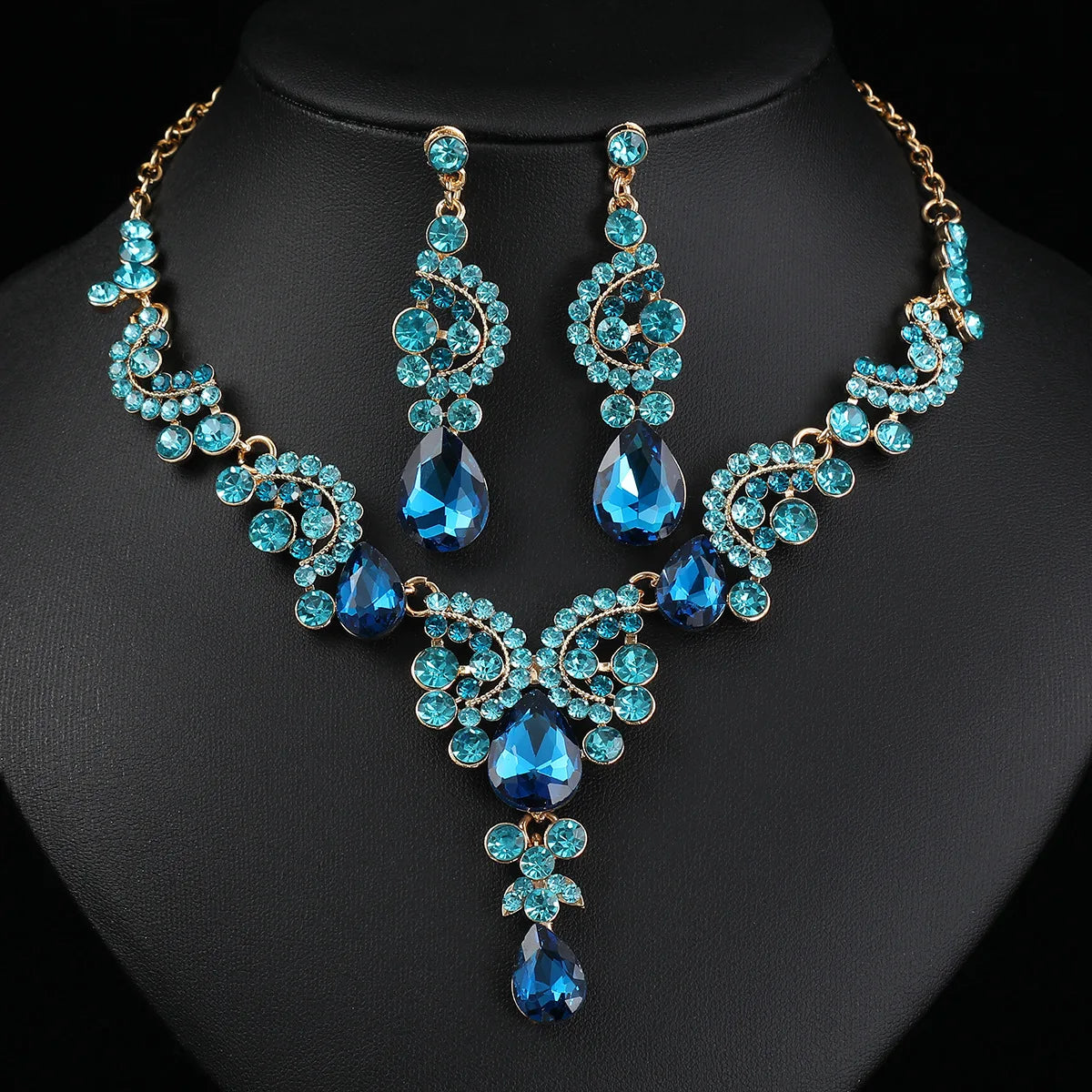 Women's Jewelry Set (2 Pieces) | Elegant Blue Drop Pendant Necklace and Stud Earrings with Rhinestones