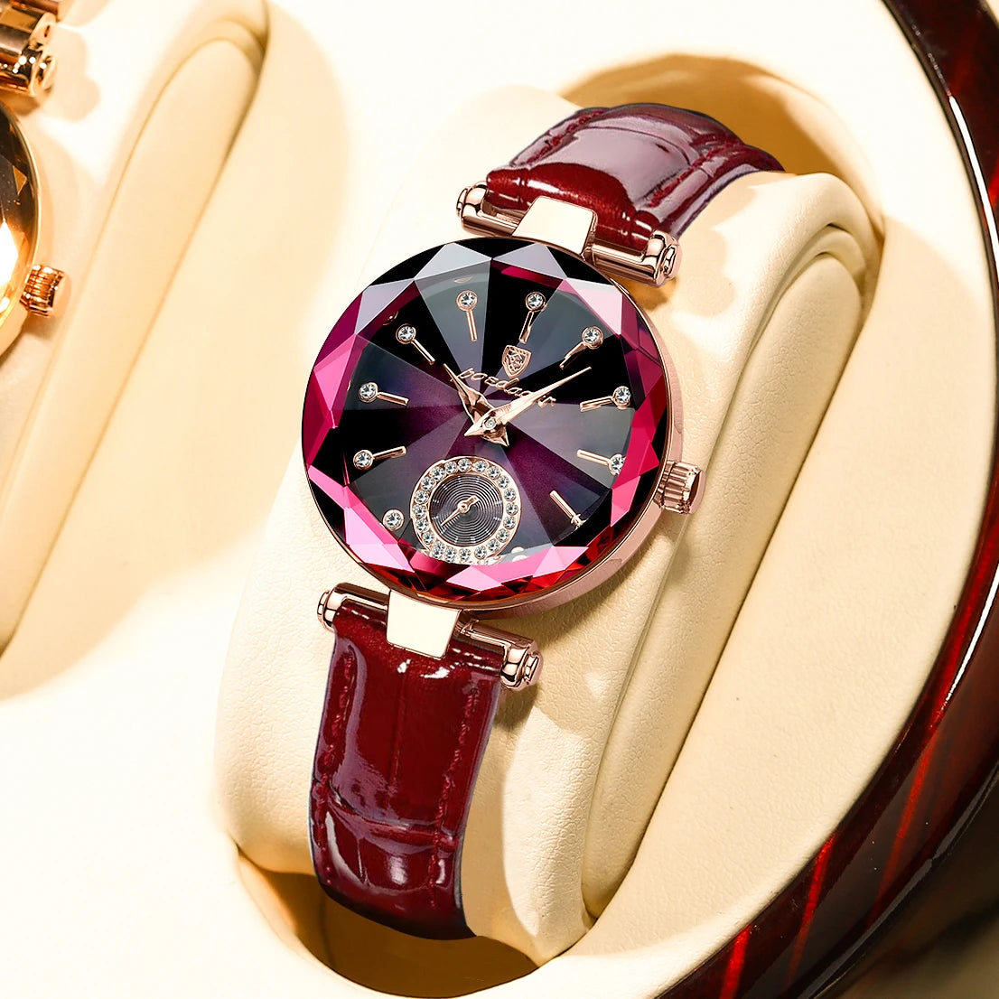 Elegant women's watch with leather strap
