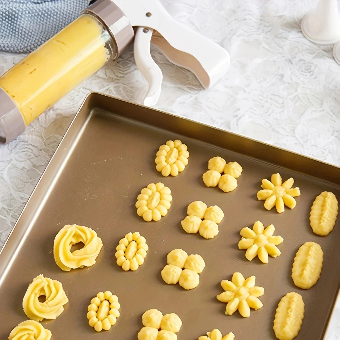 Cookie Press Set (1 Set)