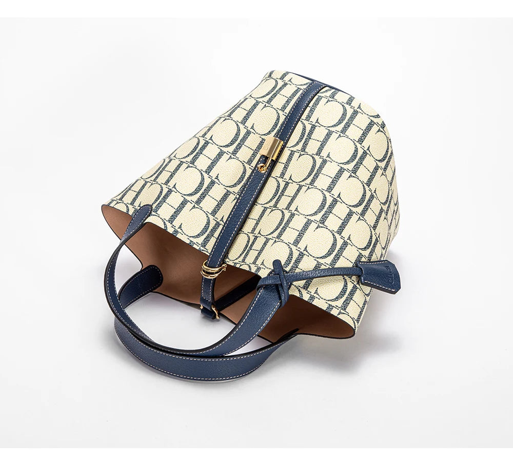 Large Capacity Women's Handbag, Work and Travel Tote Bag, Stylish Shoulder Bag with Monogram Design and Premium Texture