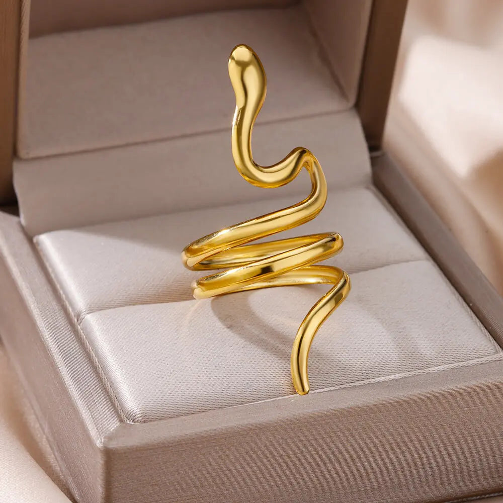 Stainless Steel Ring. Gold Finish. Classic Luxury Design