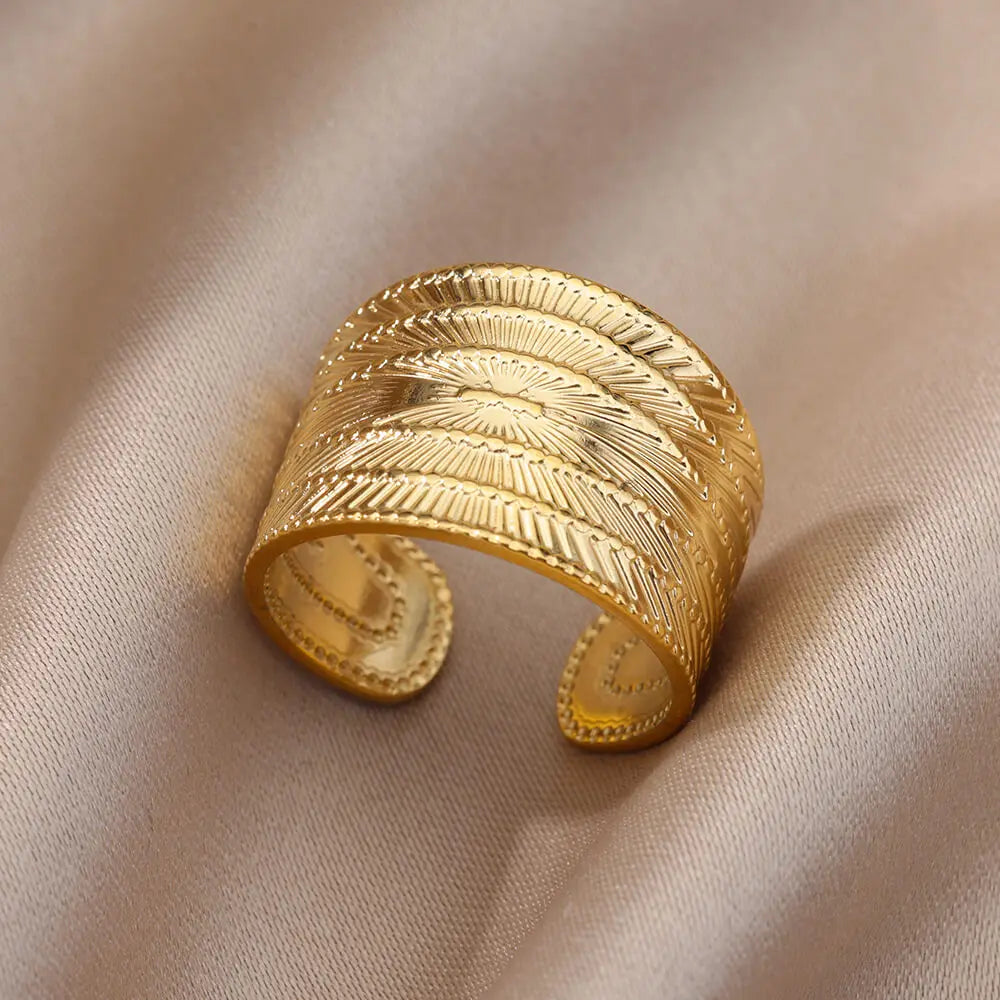Stainless Steel Ring. Gold Finish. Classic Luxury Design